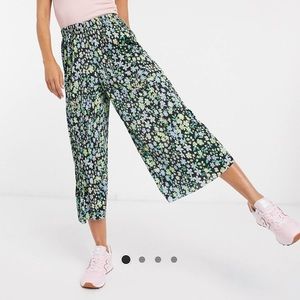 NWOT ASOS Design Plisse Culotte Pants